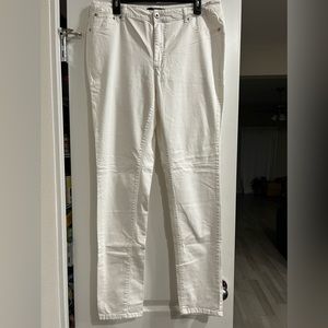 Ashley Stewart white skinny denim jegging